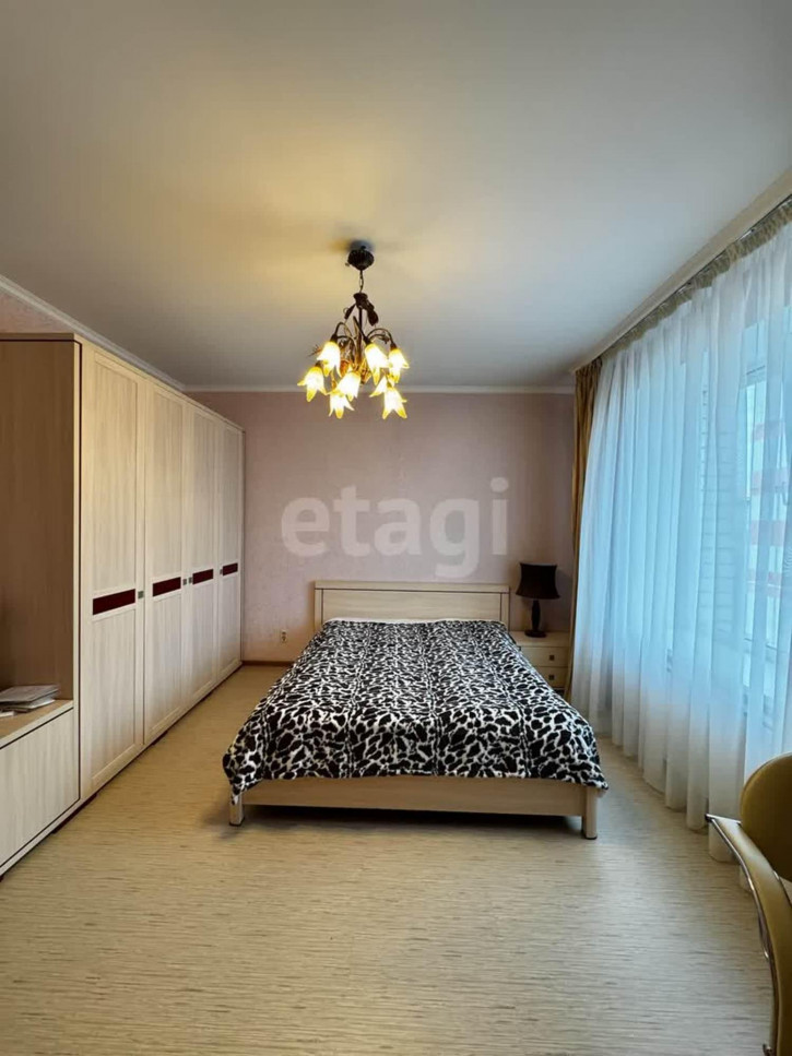 3-комн квартира улица Фокина