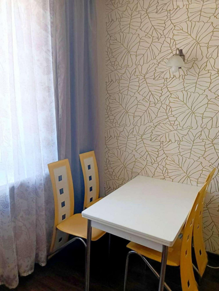 2-комн квартира Республиканская улица, 65
