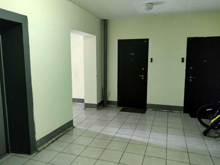 4-комн квартира Ленинградская улица, 43