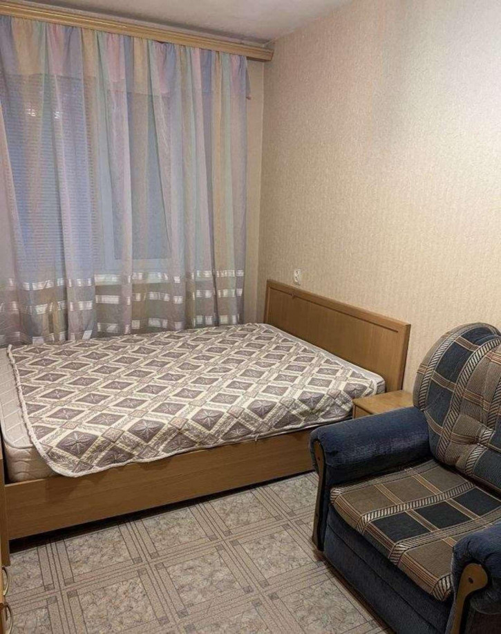2-комн квартира Осипенко улица, 24