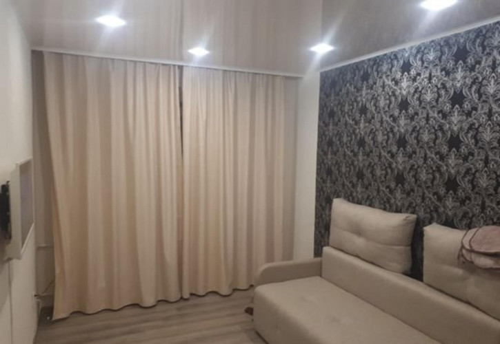 2-комн квартира Красных Коммунаров улица, 24