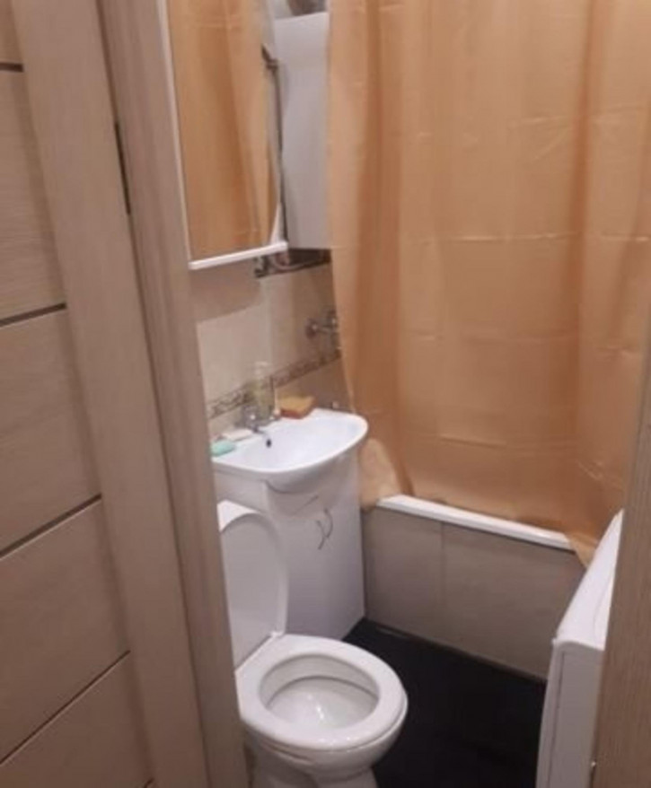 2-комн квартира Красных Коммунаров улица, 24