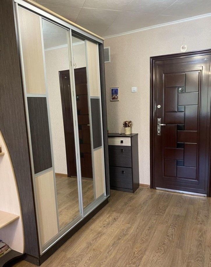 Комната Днепровская улица, 5