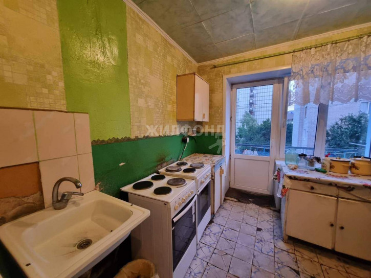 Комната Железнякова улица, д.18