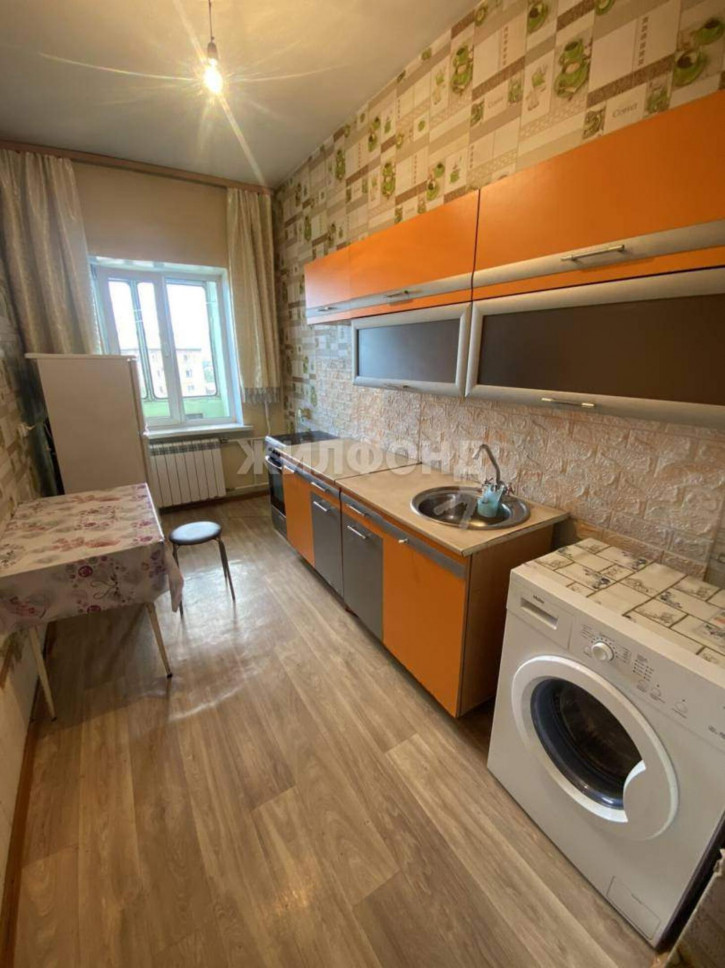 3-комн квартира Чапаева улица, д.11