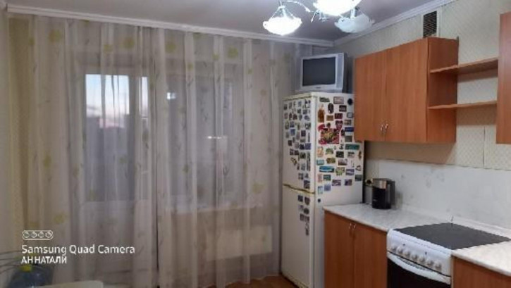 3-комн квартира Тополиная, 9