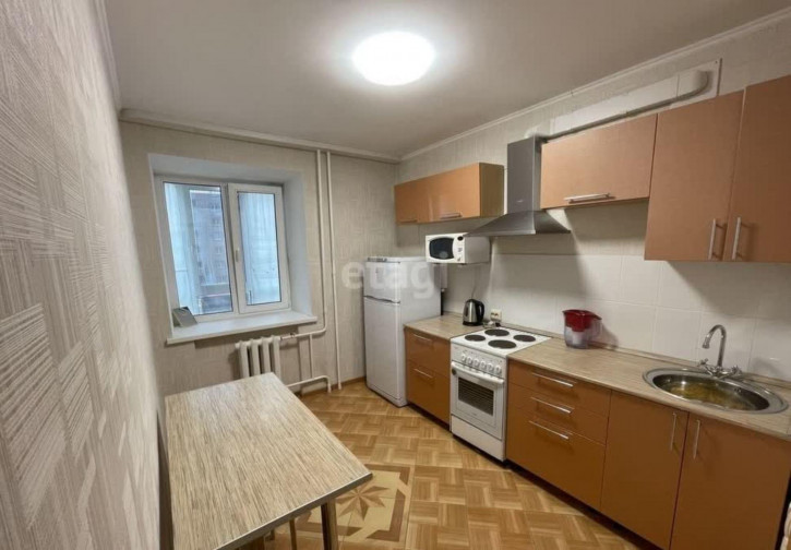 1-комн квартира Станислава Карнацевича, 12