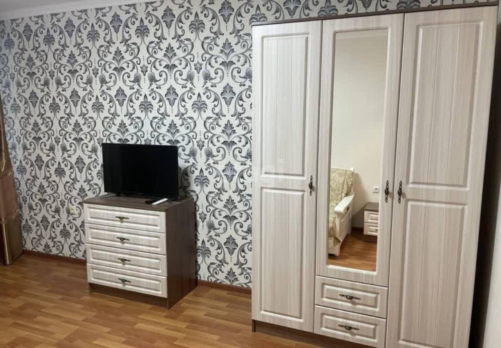 1-комн квартира Станислава Карнацевича, 12