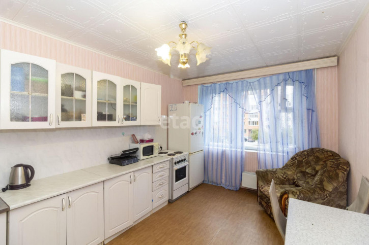2-комн квартира Демьяна Бедного, 102