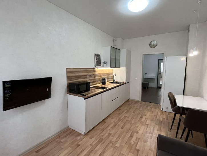 1-комн квартира Орджоникидзе, 18