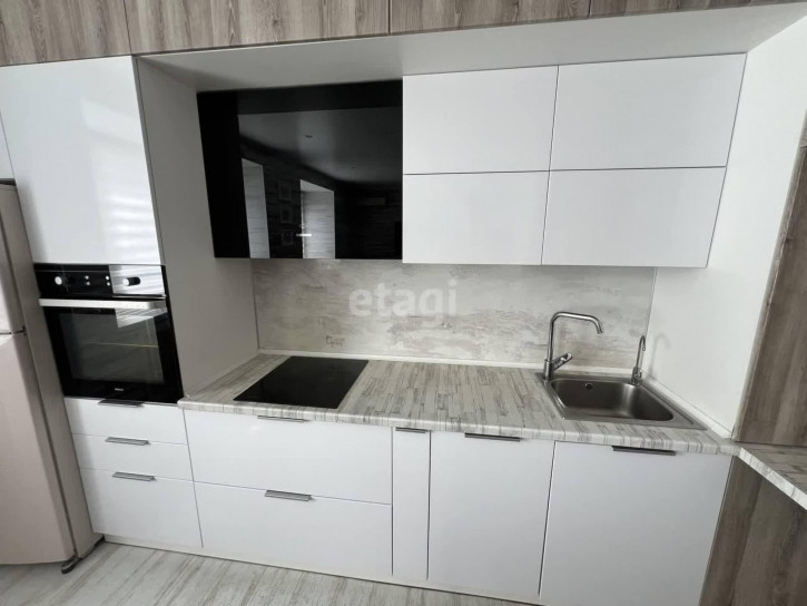 2-комн квартира Василия Гольцова, 26