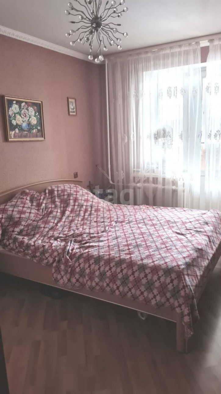 4-комн квартира Широтная, 17а