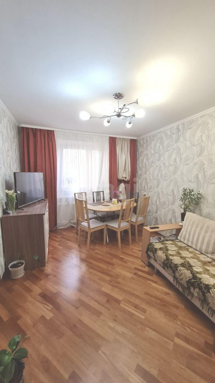 4-комн квартира Широтная, 17а