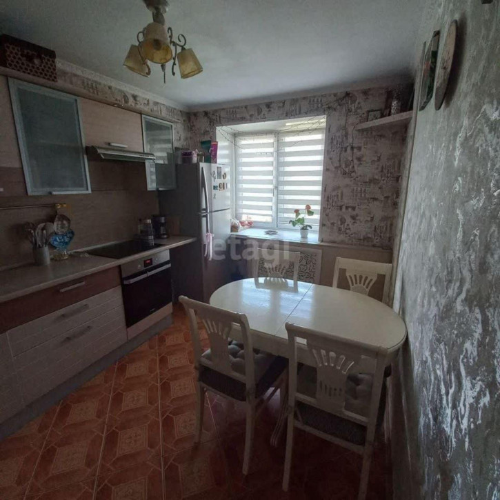 2-комн квартира Жуковского, 82