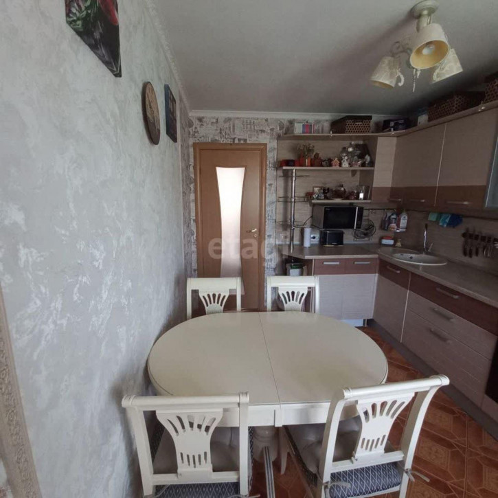 2-комн квартира Жуковского, 82