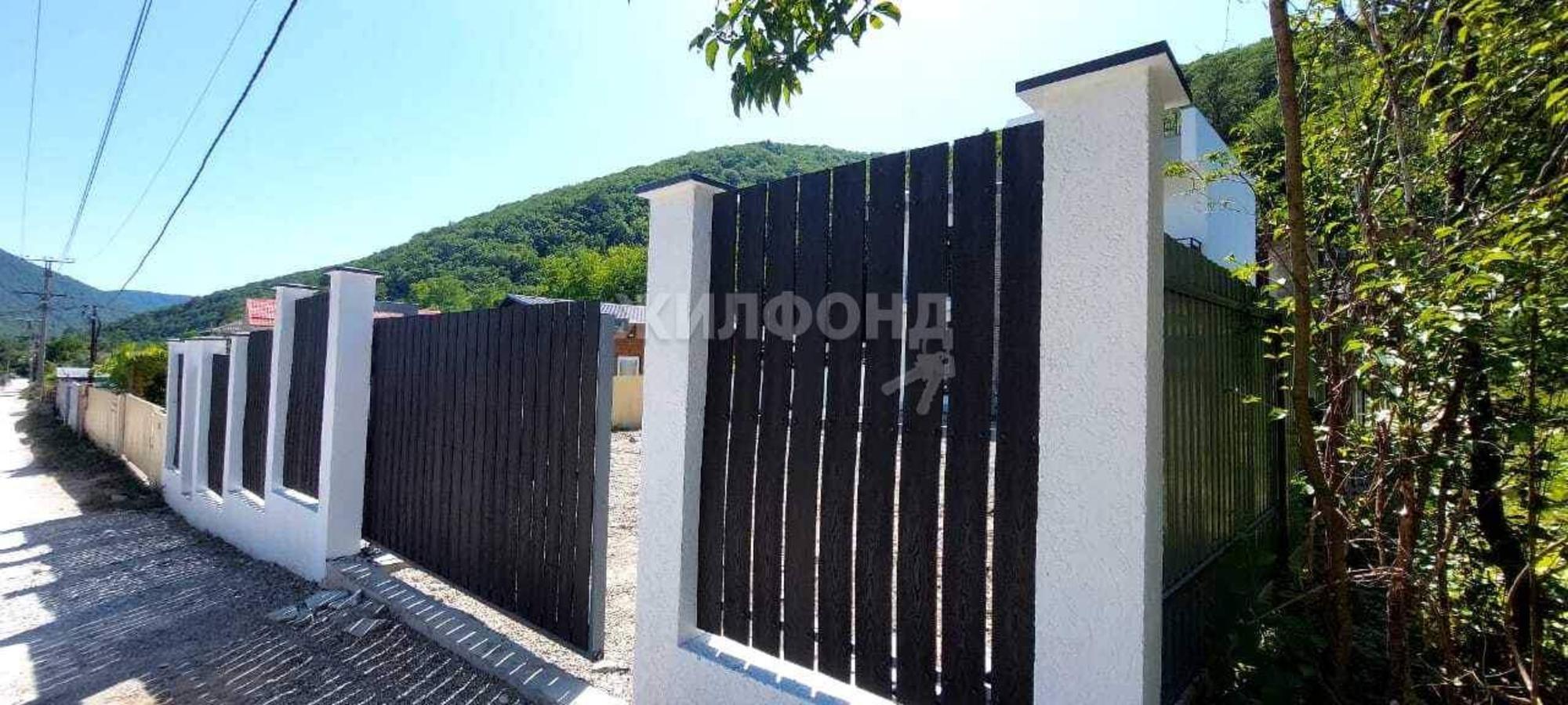 Купить дачу, дом, коттедж за 16 000 000 рублей на Кедровая улица