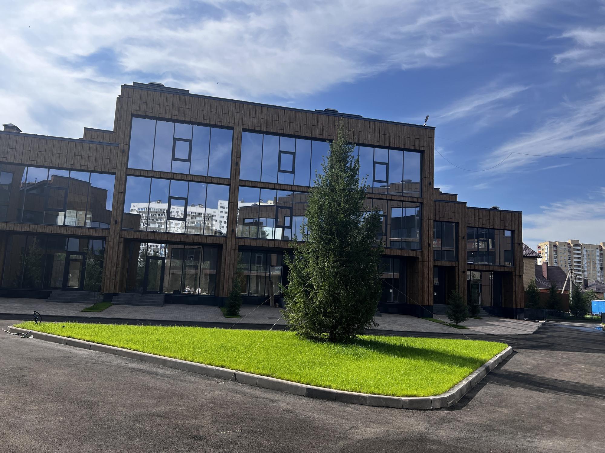 Купить дачу, дом, коттедж за 12 200 000 рублей на Салмышская улица, 46