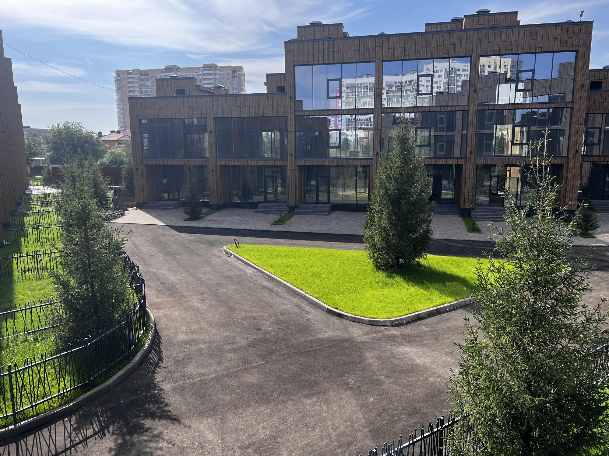 Купить дачу, дом, коттедж за 12 200 000 рублей на Салмышская улица, 46