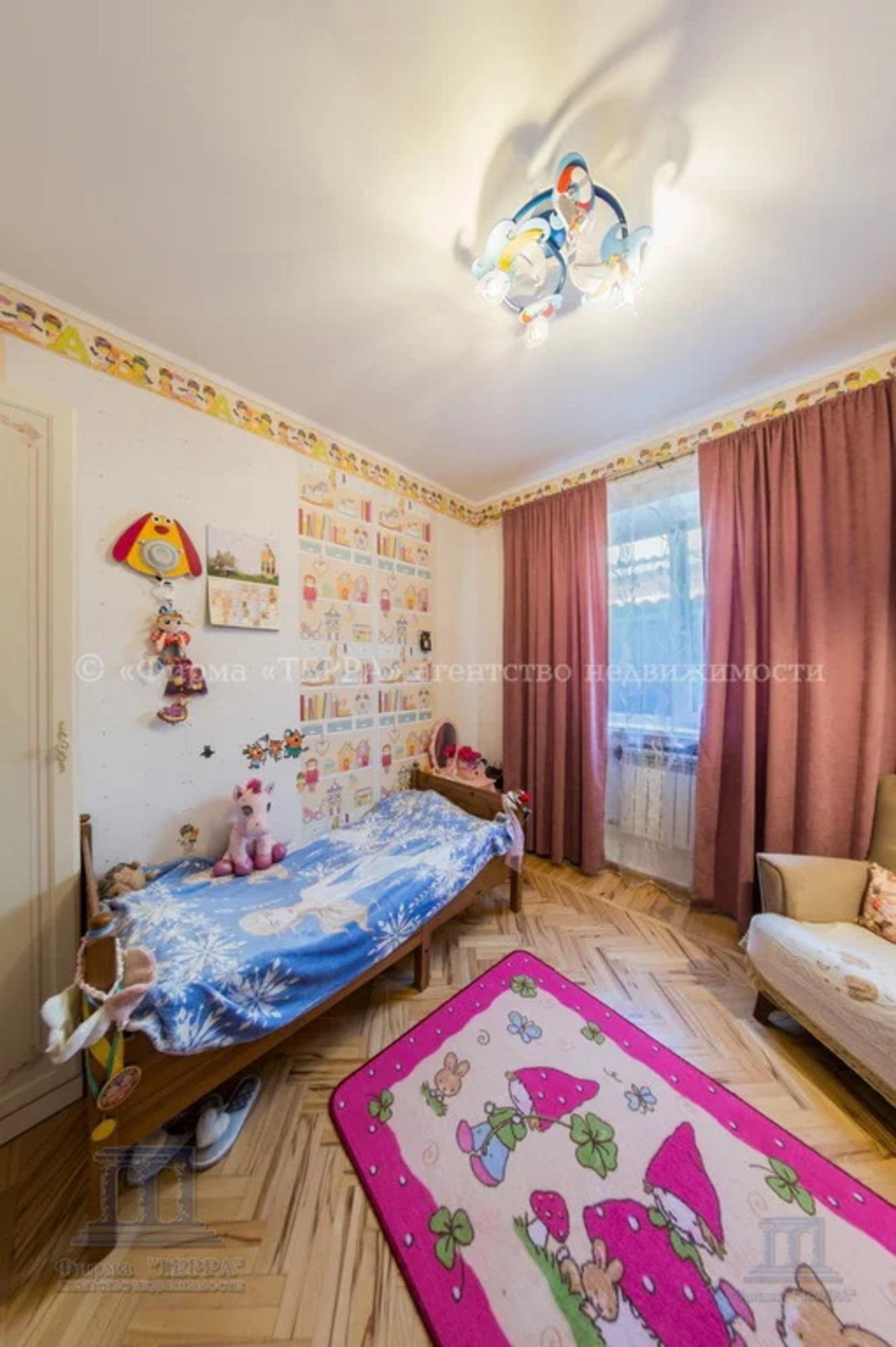 Купить дачу, дом, коттедж за 15 450 000 рублей на Чингарский пер., 17А