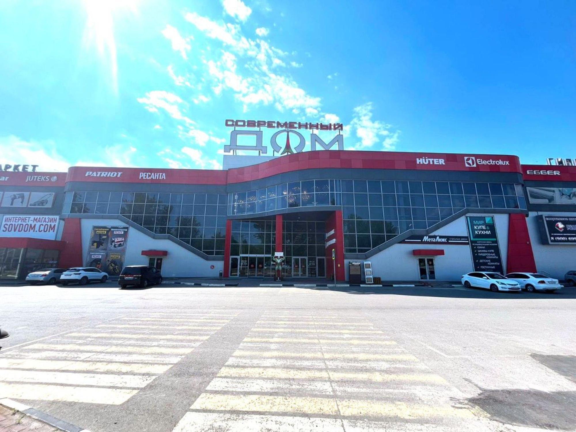 Сдать торговое помещение за 350 рублей на Московский проспект, 2Б
