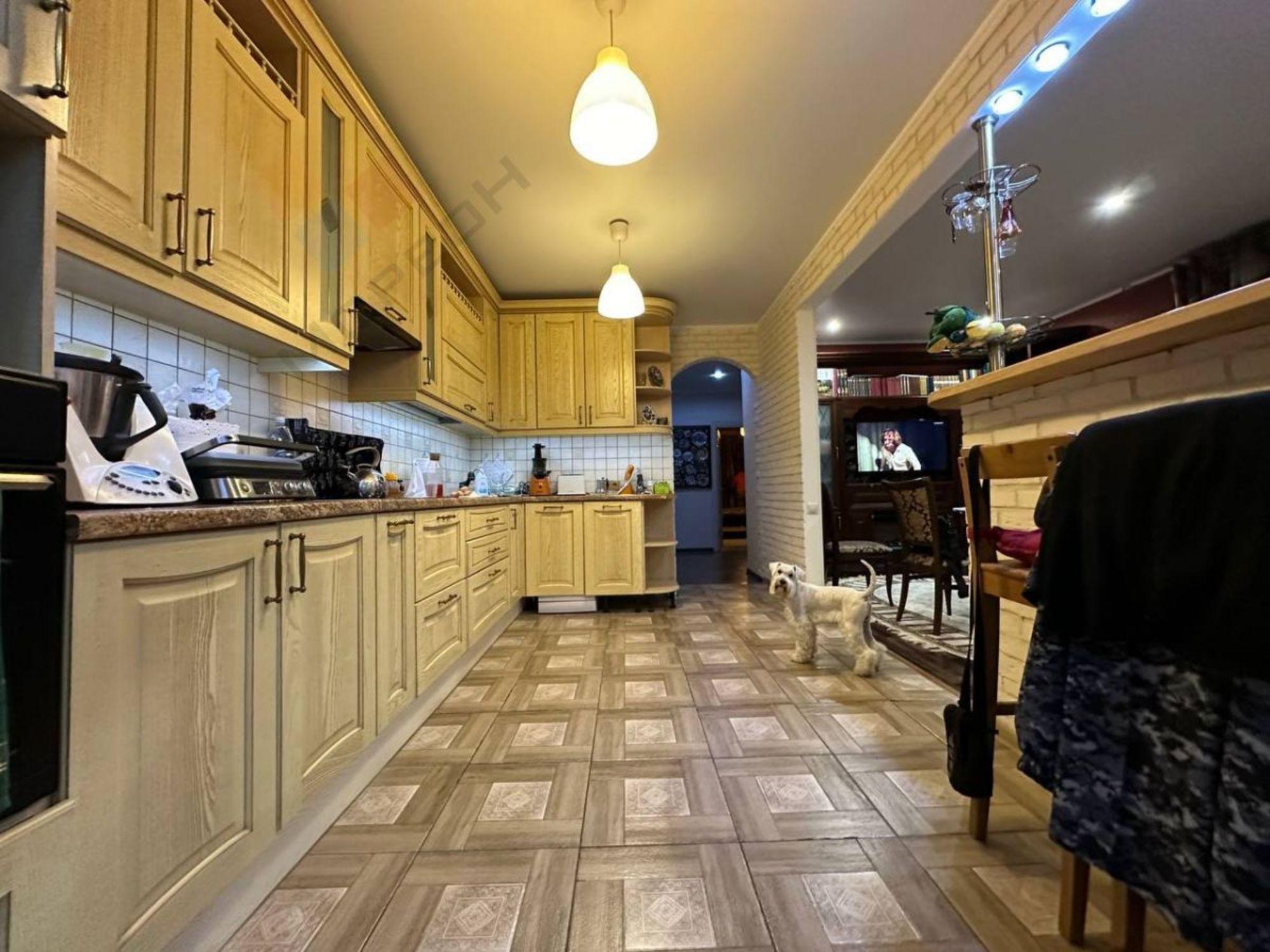 Купить квартиру за 10 900 000 рублей на им. Тюляева ул, 3/2