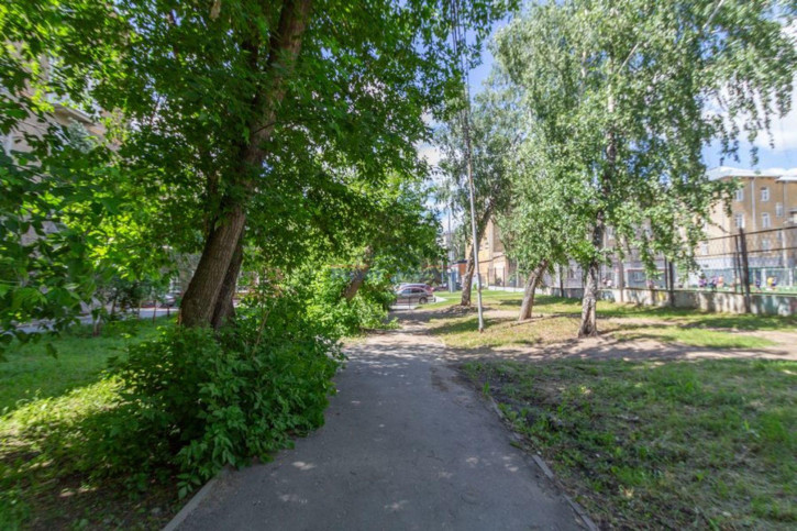 2-комн квартира ул. Потанинская,12