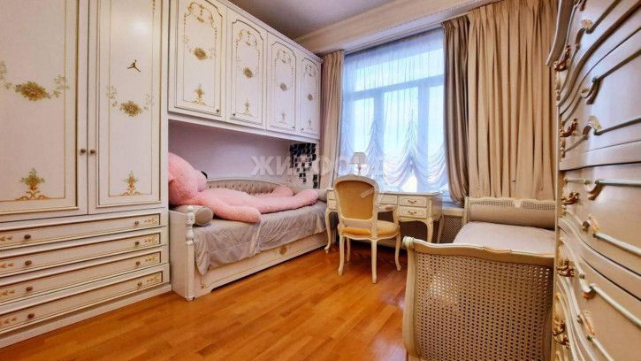 3-комн квартира Щетинкина улица, д.49