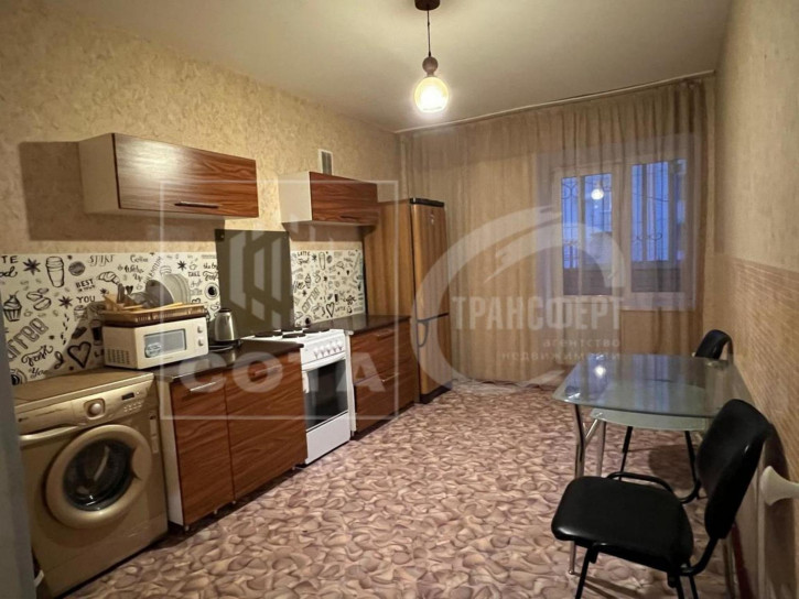 1-комн квартира 60 Армии улица, 21