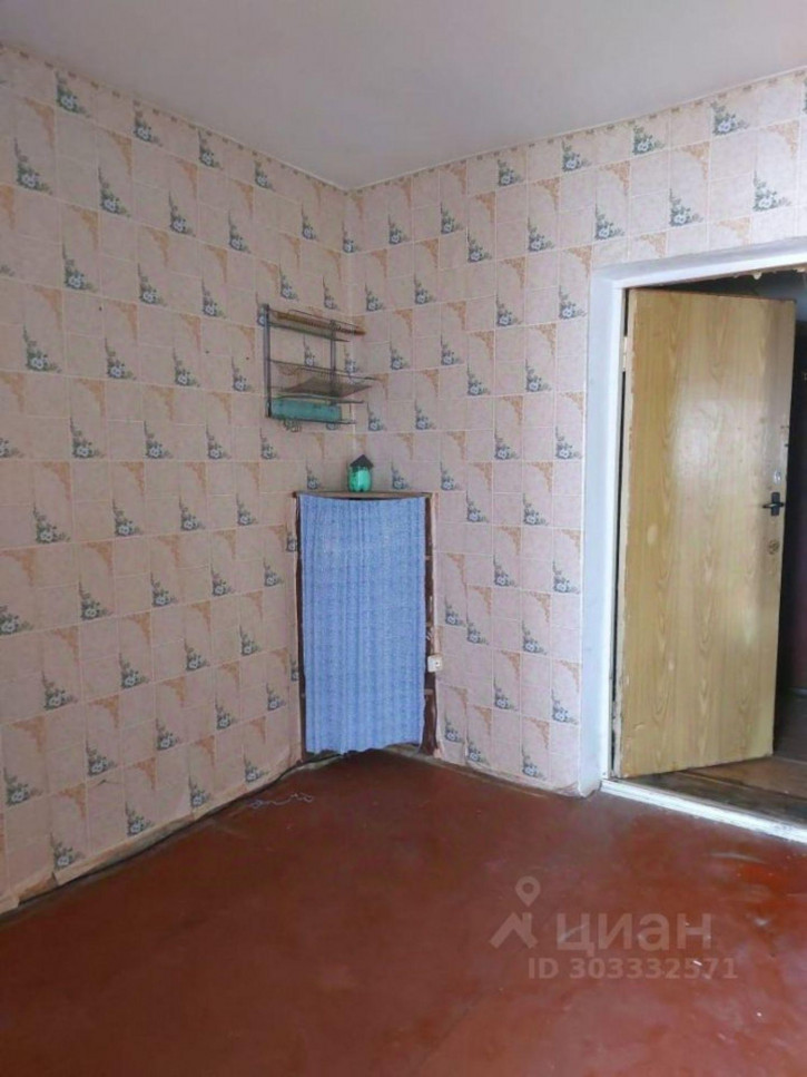 Комната мкр 1-й, 10,  д. 10