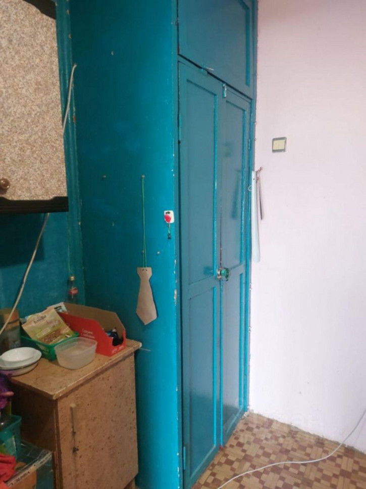 Комната мкр 1-й, 10,  д. 10