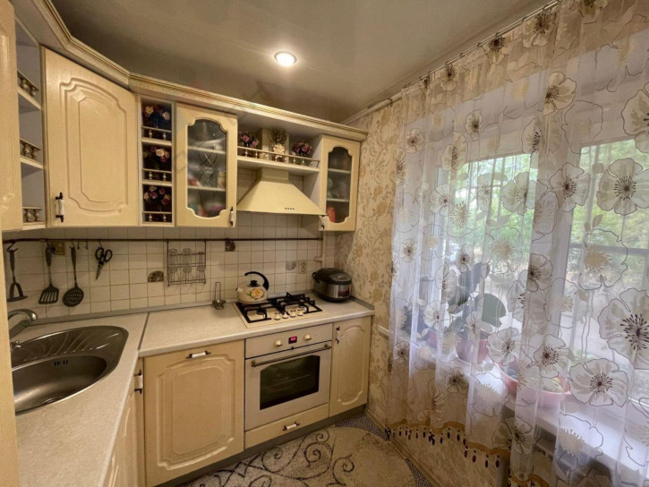 2-комн квартира Темрюкская ул, 73