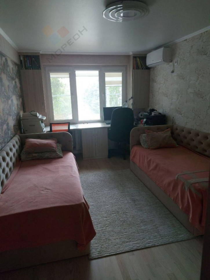 3-комн квартира Благоева ул, 28