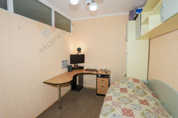 2-комн квартира Апрельская ул, 51