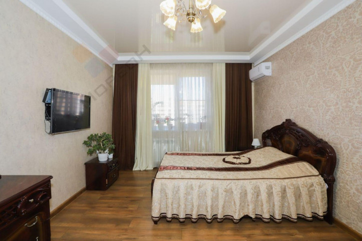 3-комн квартира Репина, 3
