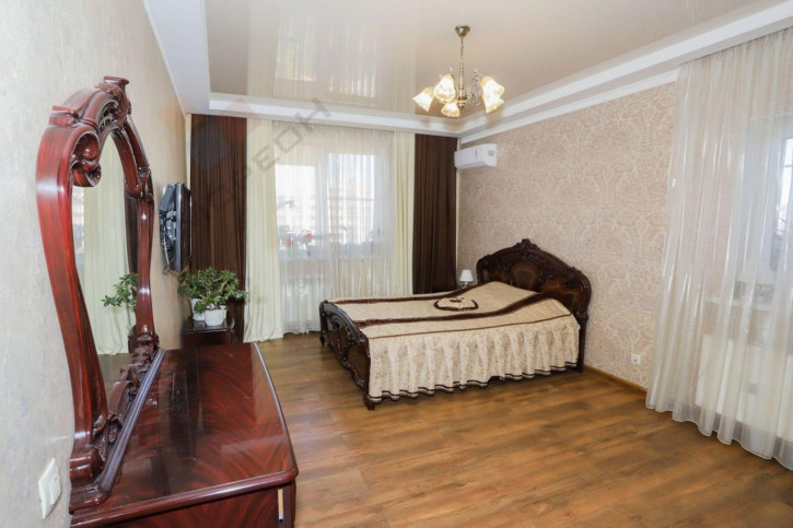 3-комн квартира Репина, 3