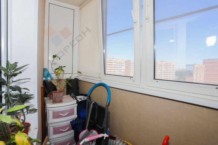 3-комн квартира Репина, 3