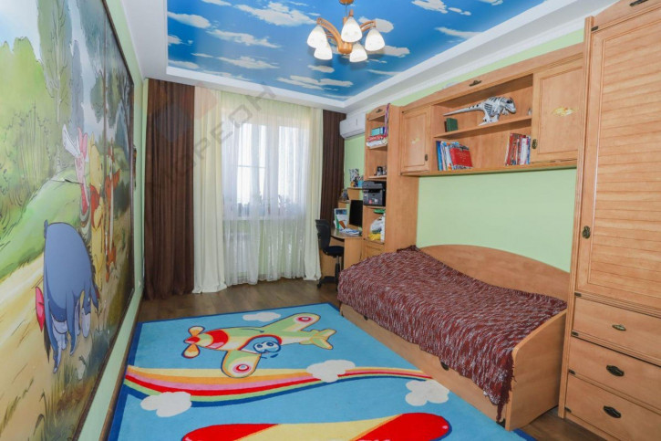 3-комн квартира Репина, 3