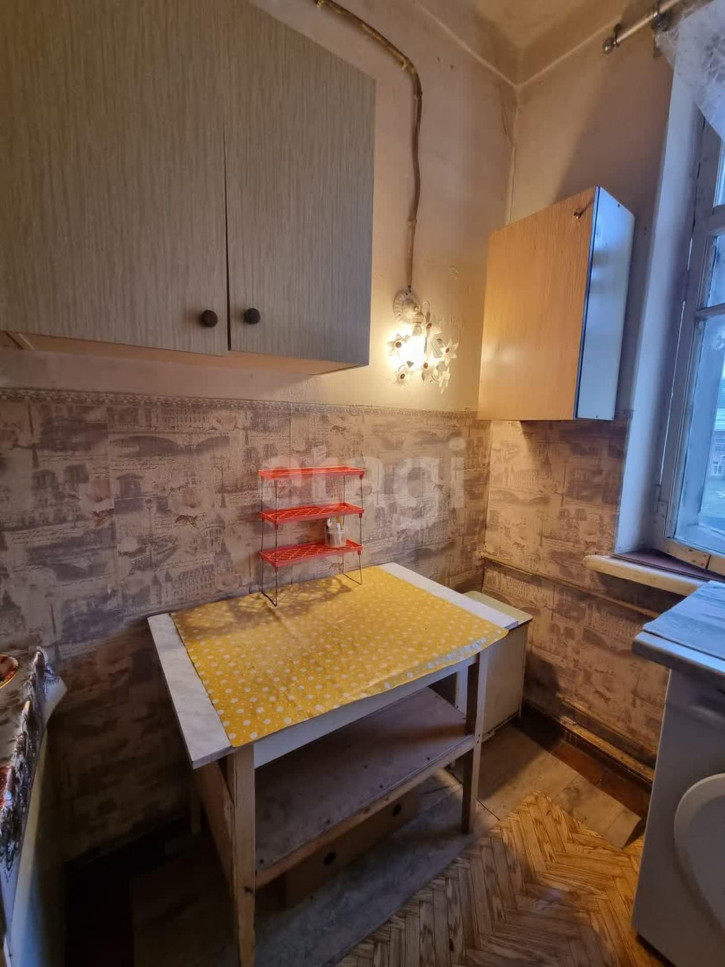 Комната Ткачей, 2/12