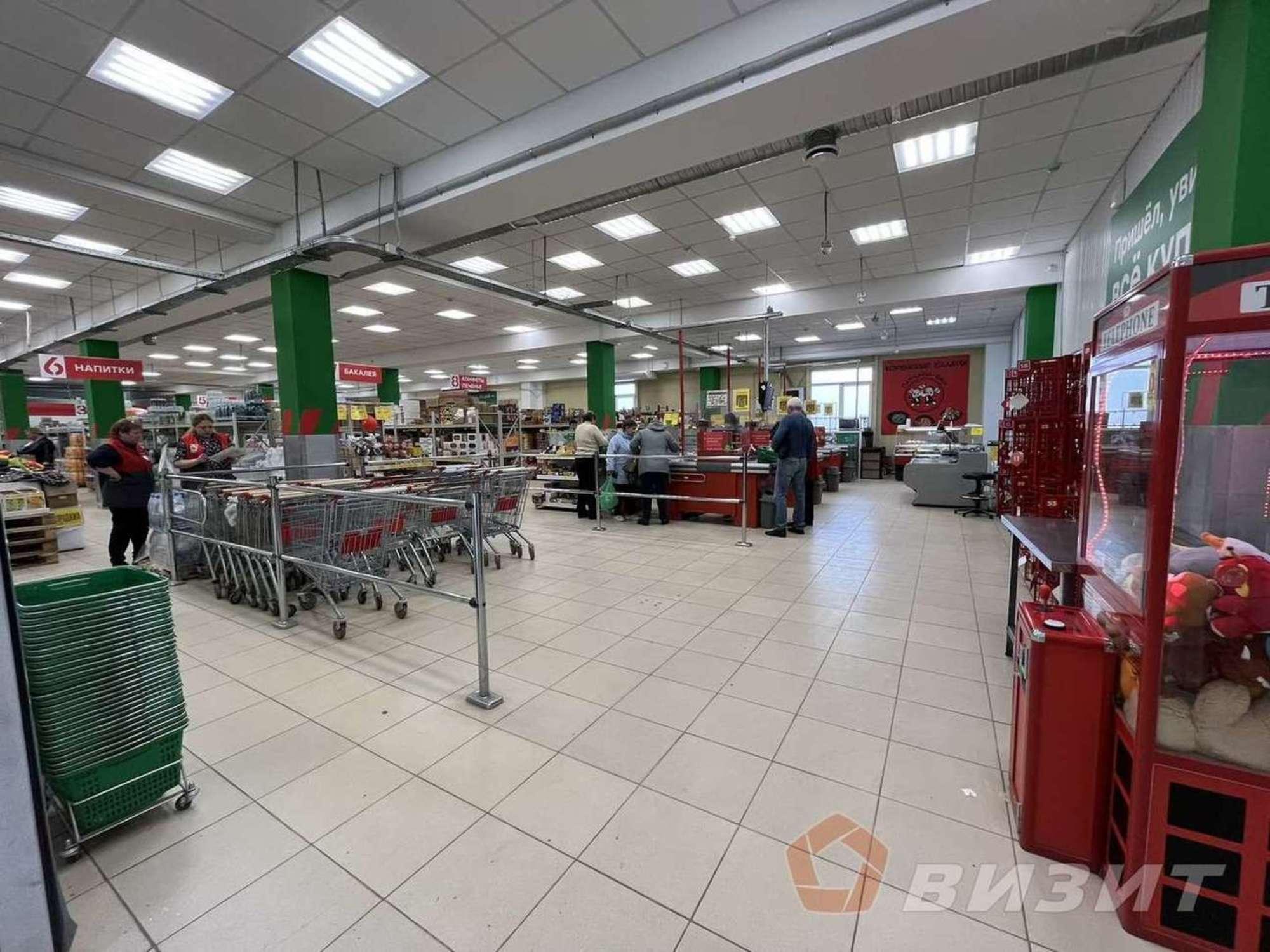 Сдать торговое помещение за 60 000 рублей на Ленина улица, 32