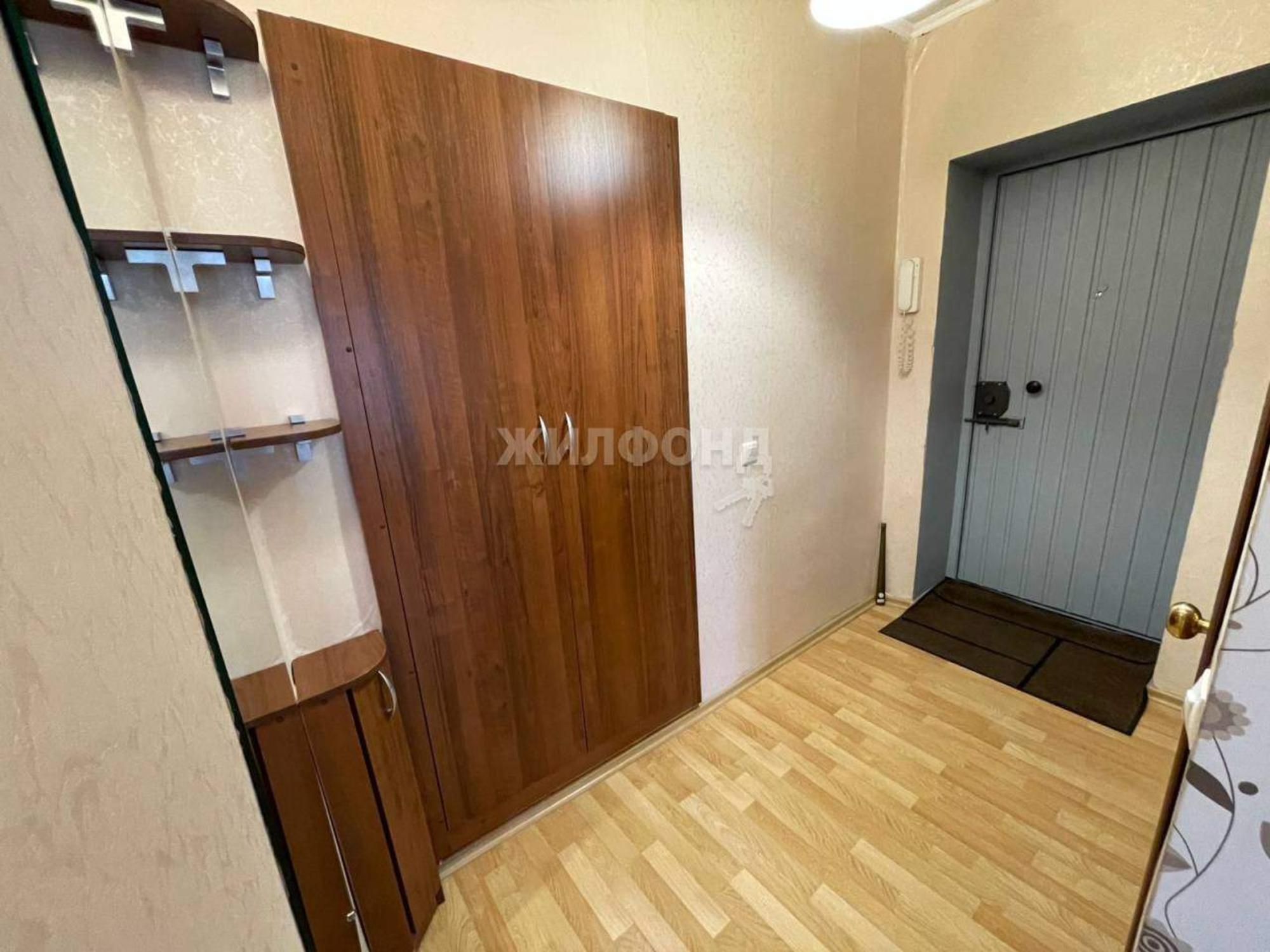 Купить квартиру за 3 900 000 рублей на Богдана Хмельницкого улица, д.11/1