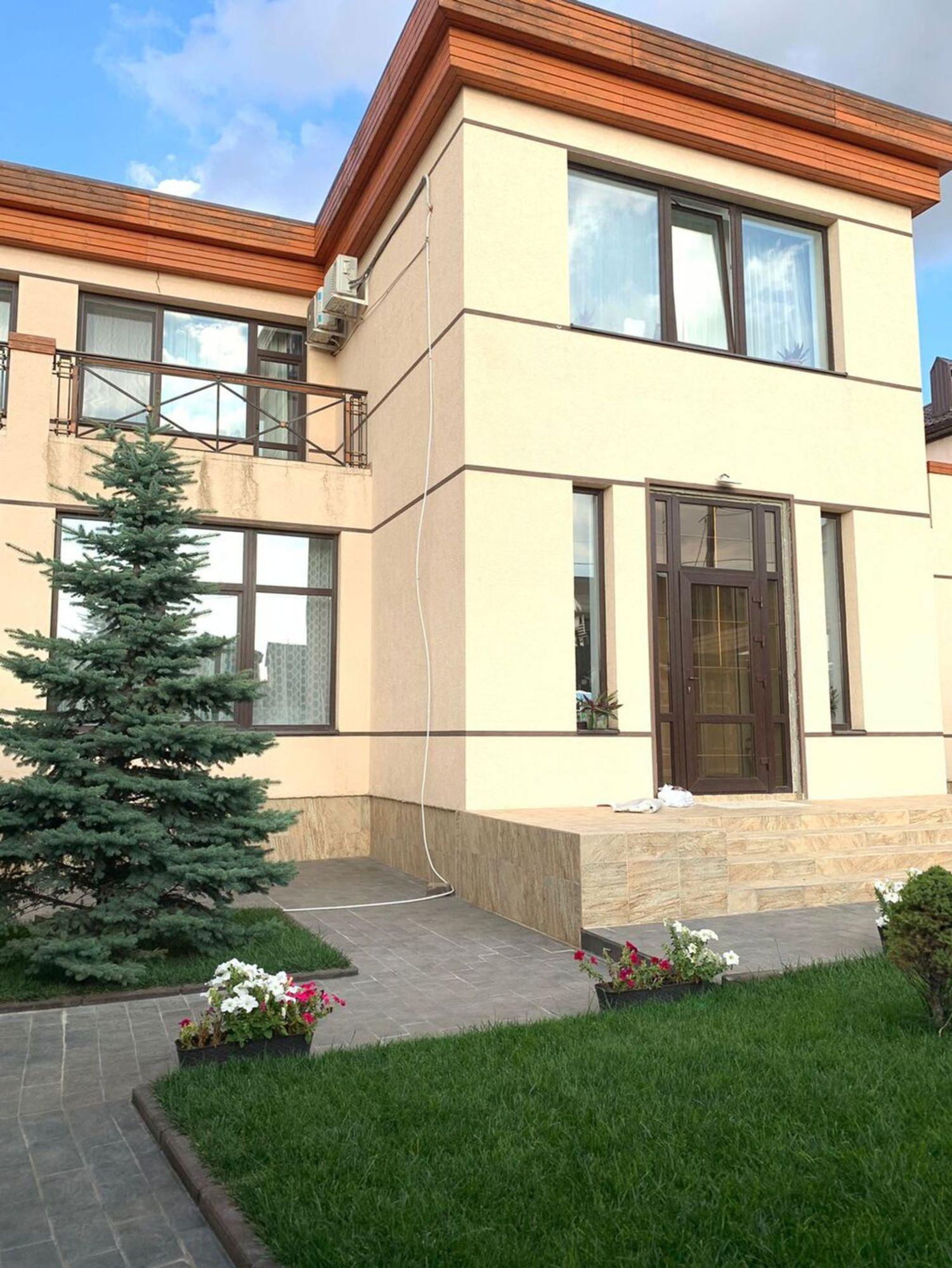 Купить дачу, дом, коттедж за 31 000 000 рублей на Сочинская улица
