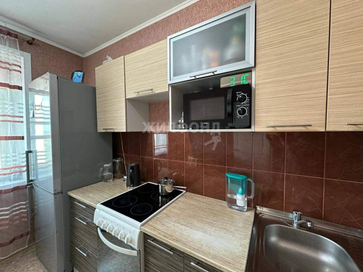 2-комн квартира В.Высоцкого улица, д.42/3