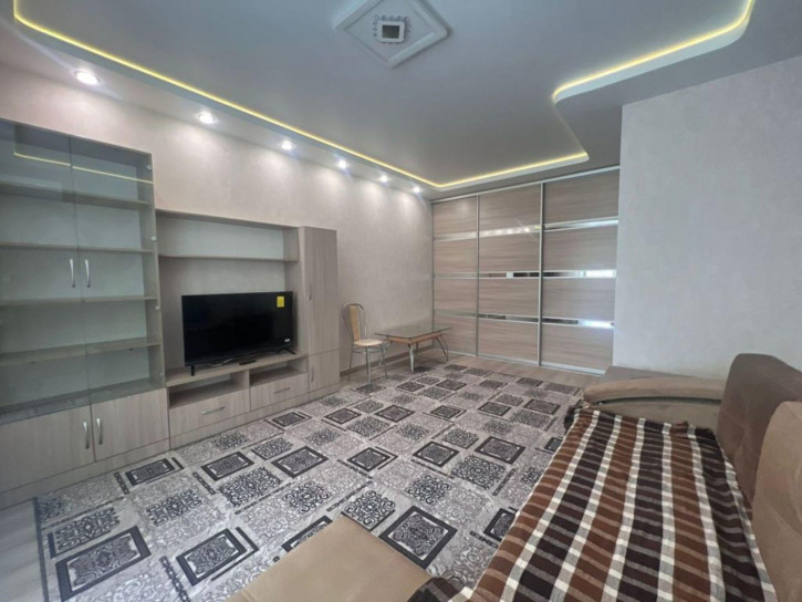 1-комн квартира Летчика Захарова ул, 16