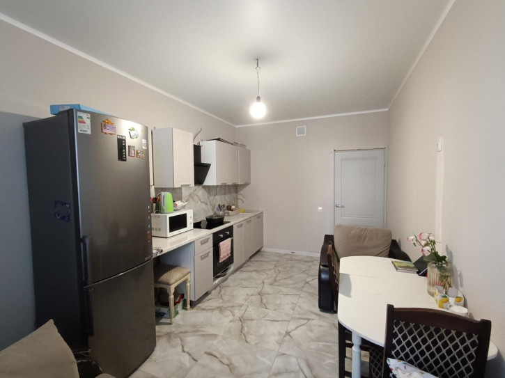 2-комн квартира улица Омелькова, 93