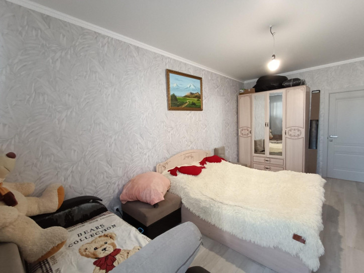 2-комн квартира улица Омелькова, 93