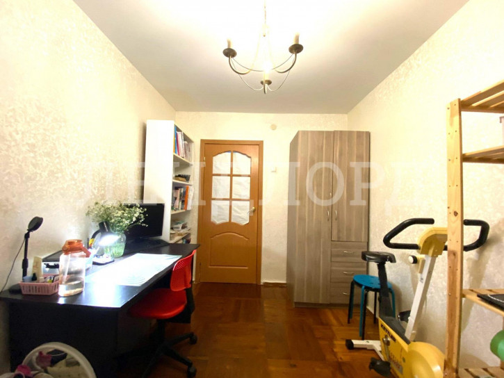 3-комн квартира улица Малюгиной, 286/69