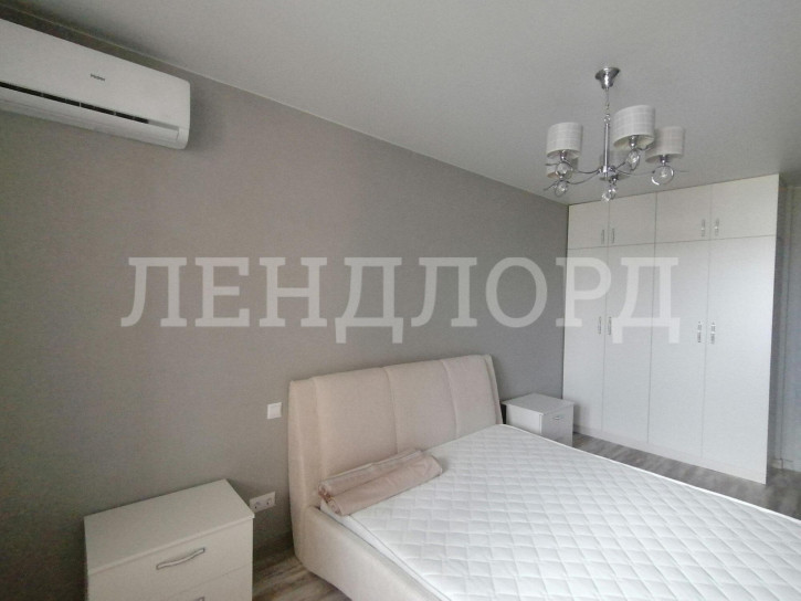 2-комн квартира улица Оганова, 20к3