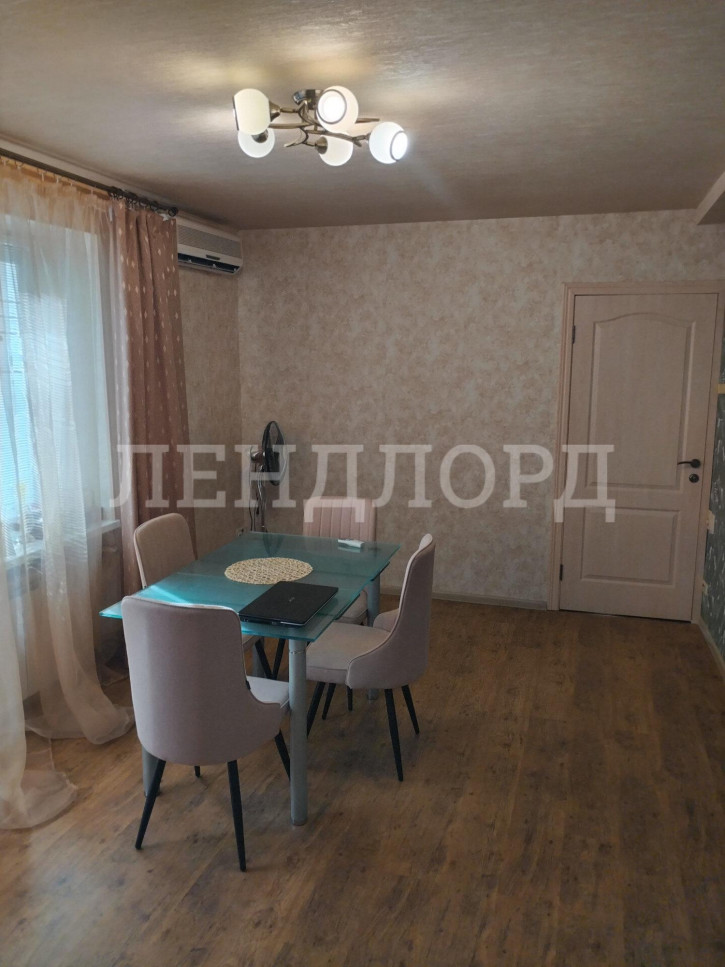 2-комн квартира проспект Соколова, 75