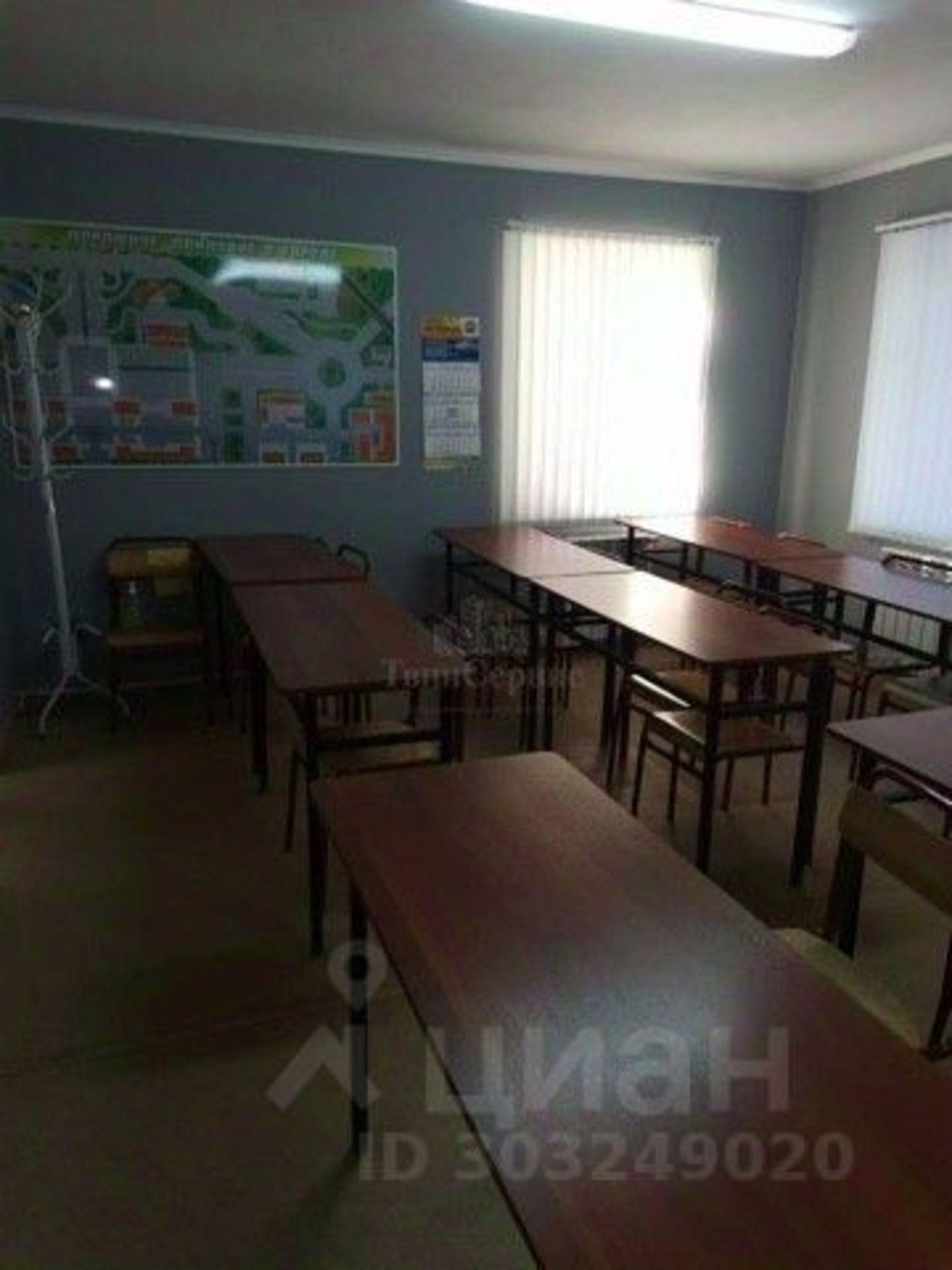 Купить торговое помещение за 2 442 180 рублей на ул Свободы, 1