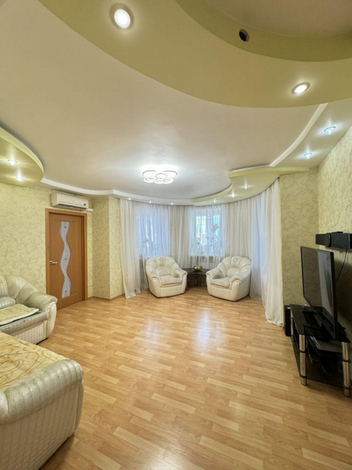 3-комн квартира Лунная ул, 41А